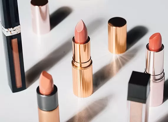 化粧品輸入の知識がないため、何から始めれば良いかわからない。